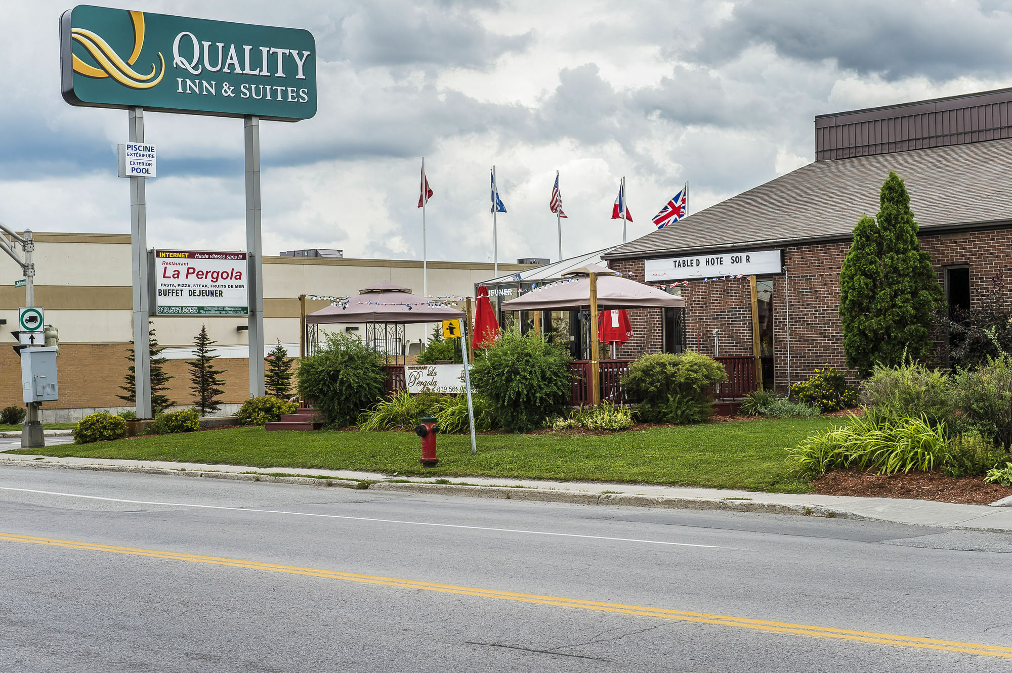 Quality Inn & Suites Gatineau Exterior foto